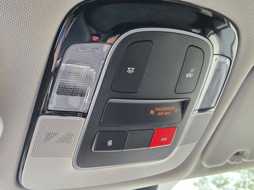 Used 2022 Gray Hyundai SEL image 29