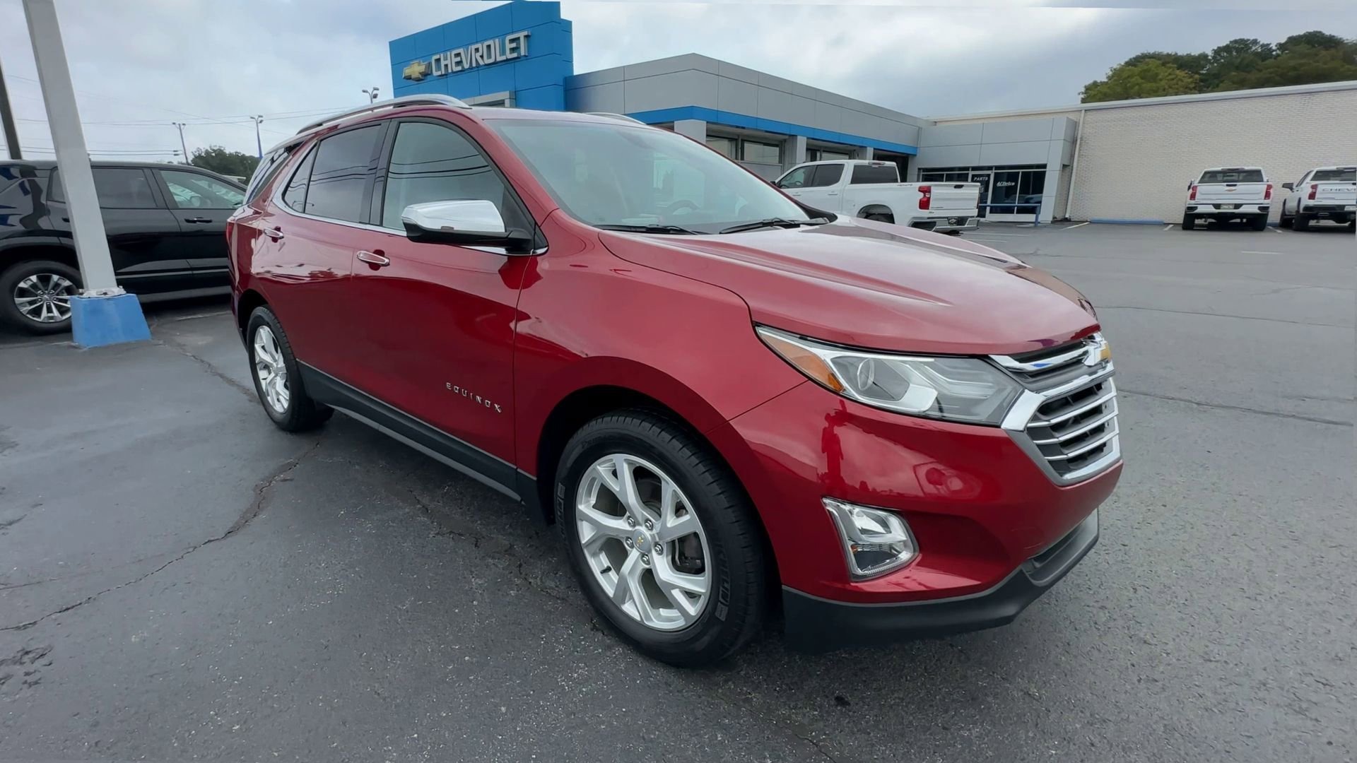 Used 2019 Chevrolet Equinox Premier with VIN 2GNAXNEV5K6137583 for sale in Boaz, AL