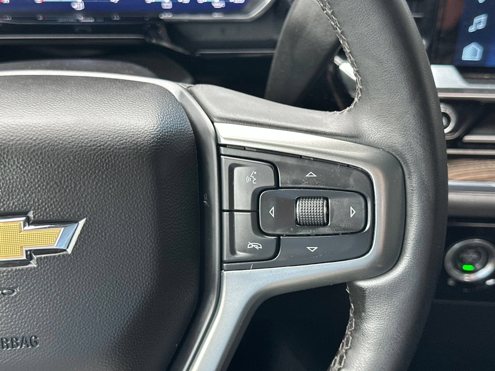 Used 2023 Dark Ash Metallic Chevrolet LT with Z71 Off-Road & Protection Package - Convenience Package - Remote Start - Trailering Package image 32