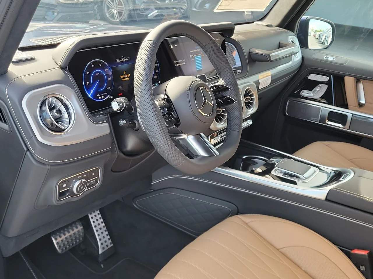 New 2027 Twilight blue Mercedes-Benz G 580 image 22