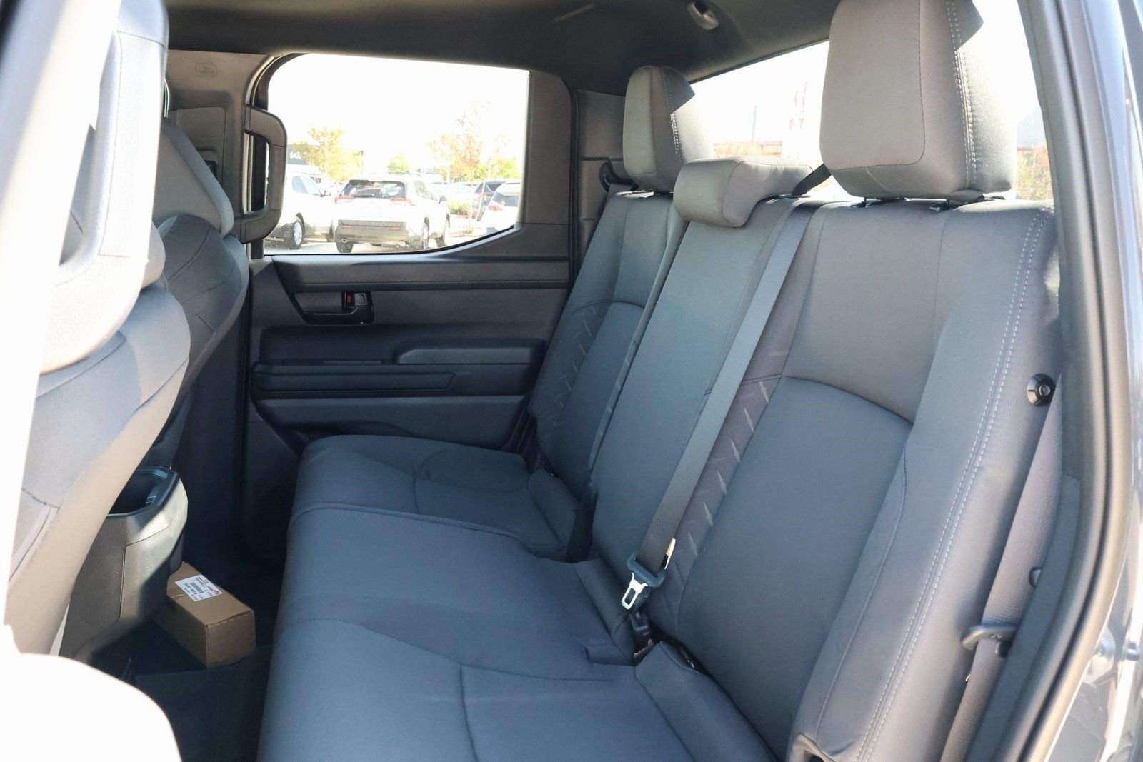 2025 Toyota Tacoma SR5 - Photo 30