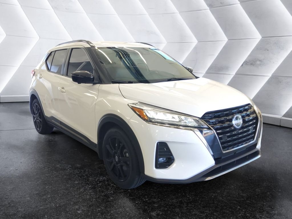 Used 2023 White Nissan SR image 1