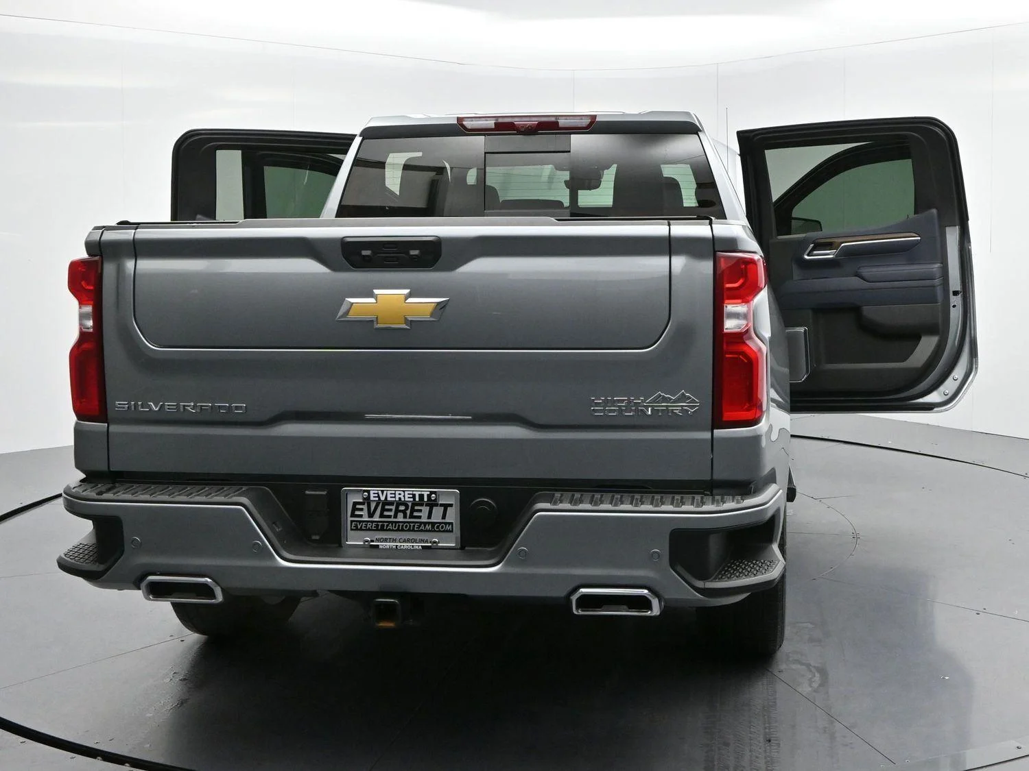 Used 2026 Sterling Gray Metallic Chevrolet High Country image 43