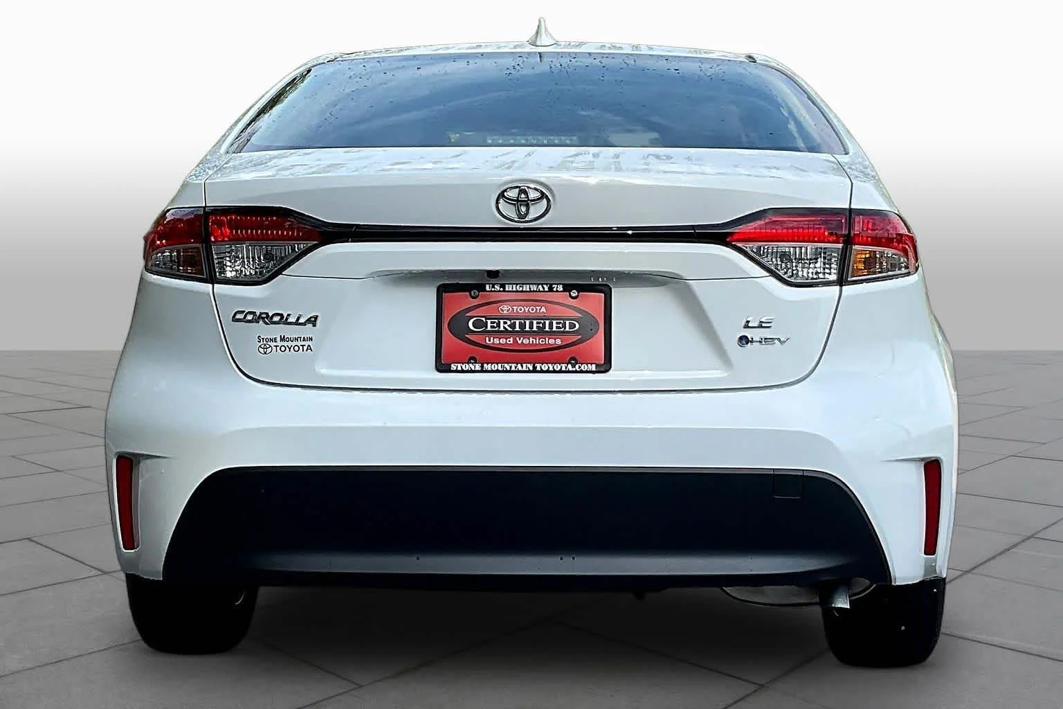 Used 2026 Ice Cap Toyota Hybrid LE image 5