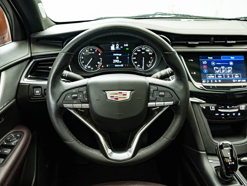 Used 2022 Crystal White Tricoat Cadillac Premium Luxury image 40