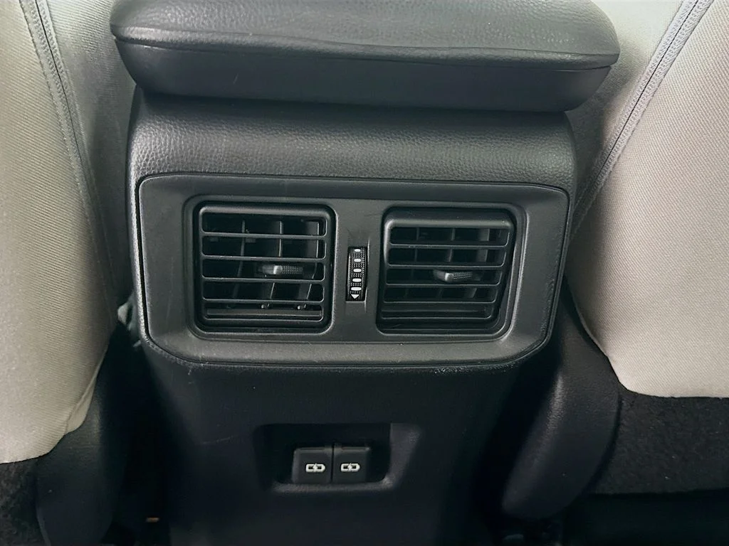 Used 2022 Silver Toyota XLE image 26