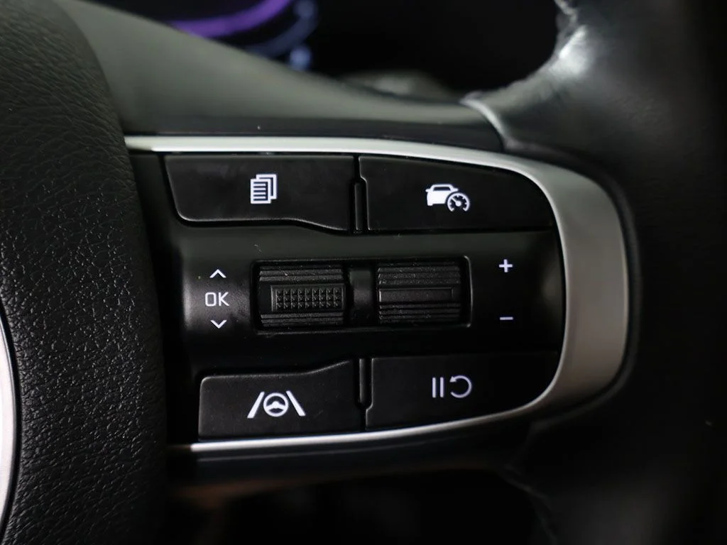 Used 2023 Silver Kia EX image 42