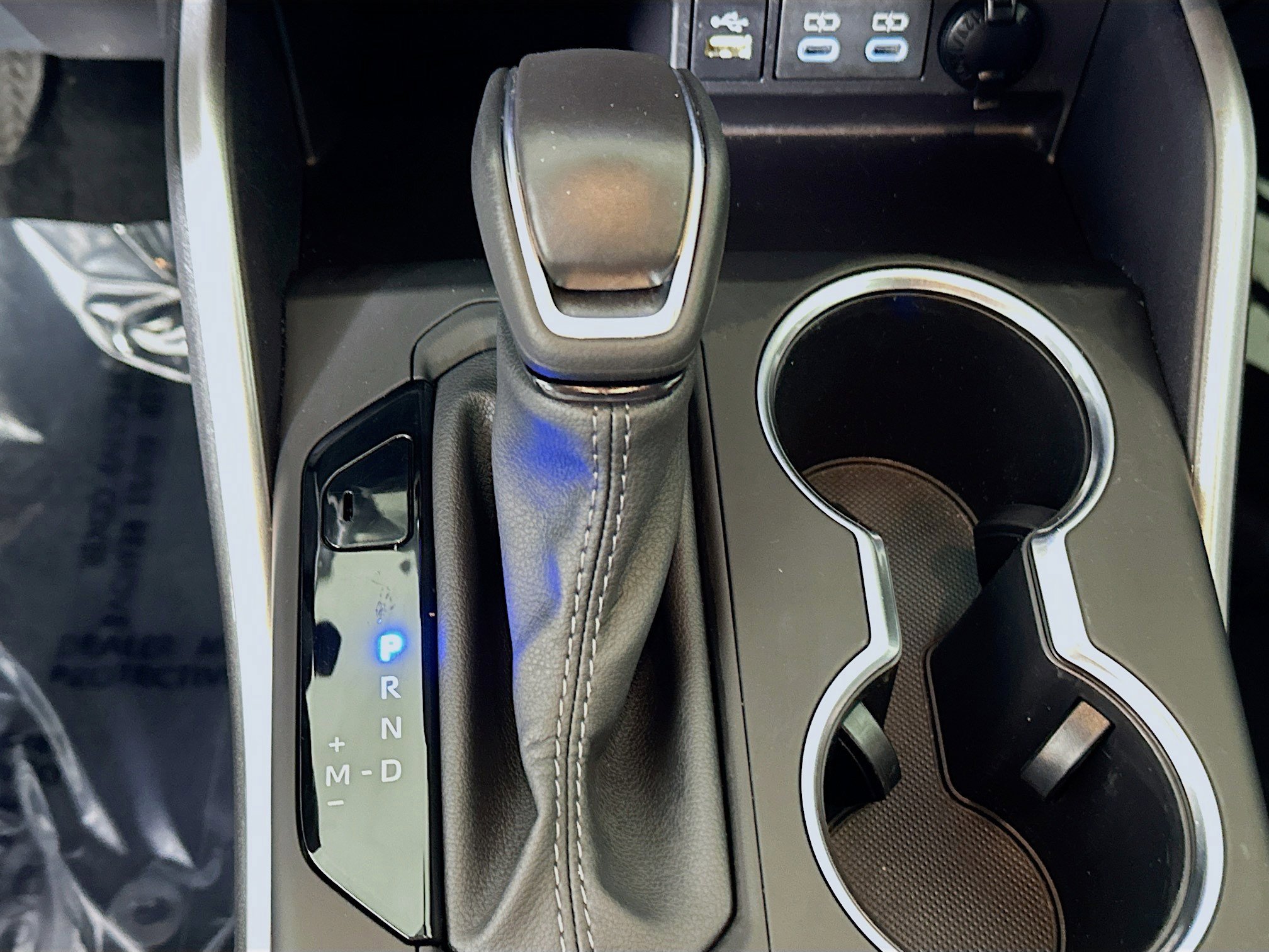 Certified Used 2025 Pearl Toyota XLE image 21