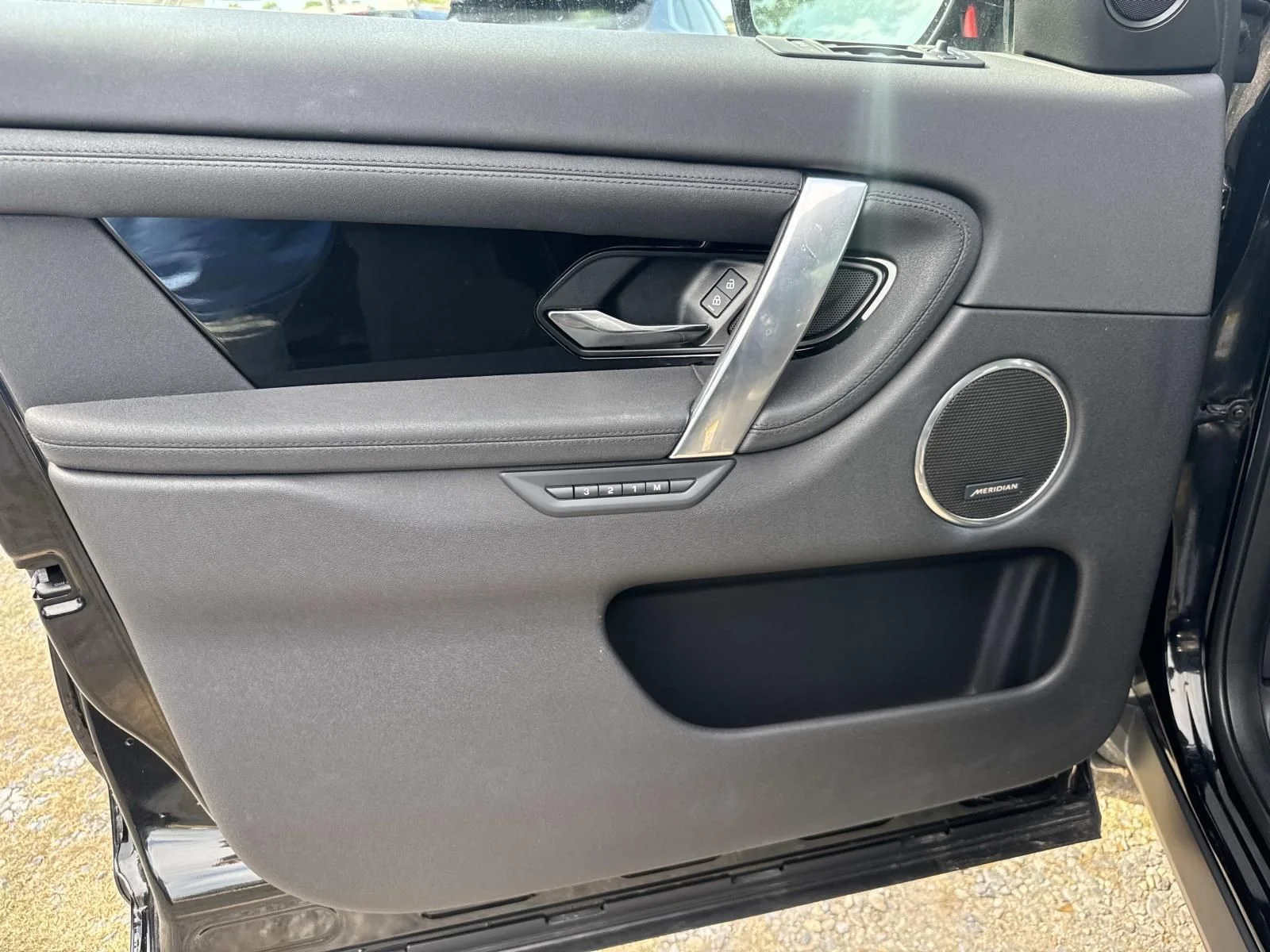Certified Used 2025 Black Land Rover S image 19