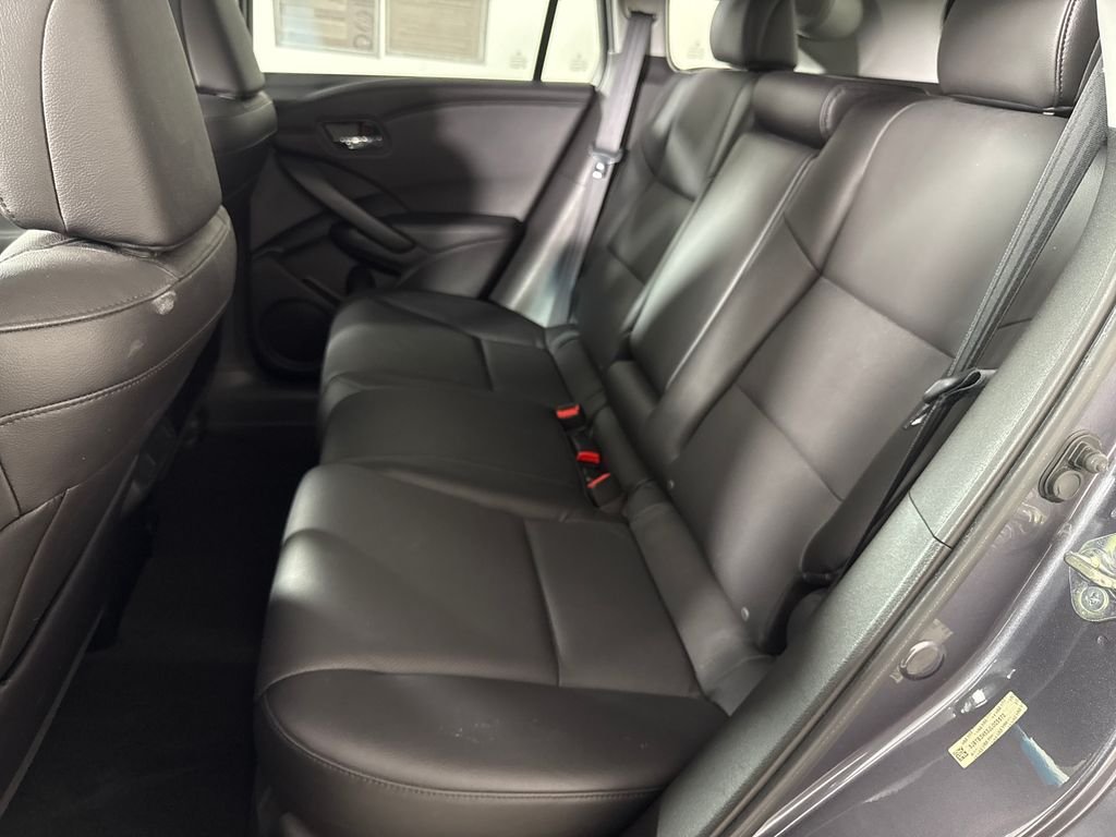 Used 2018  Acura Technology Package image 12