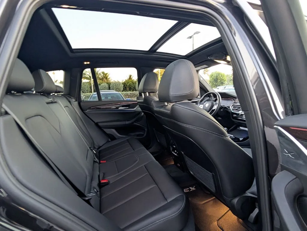 Used 2024 Gray BMW sDrive30i image 14