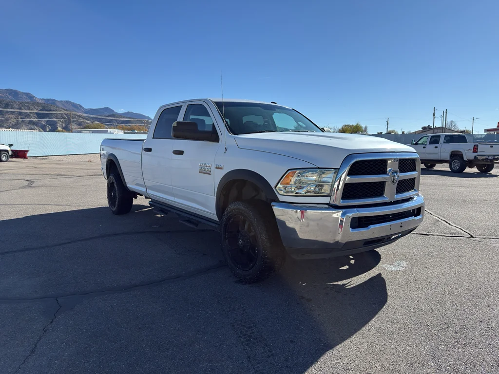 Used 2015 Bright White Clearcoat Ram Tradesman image 8