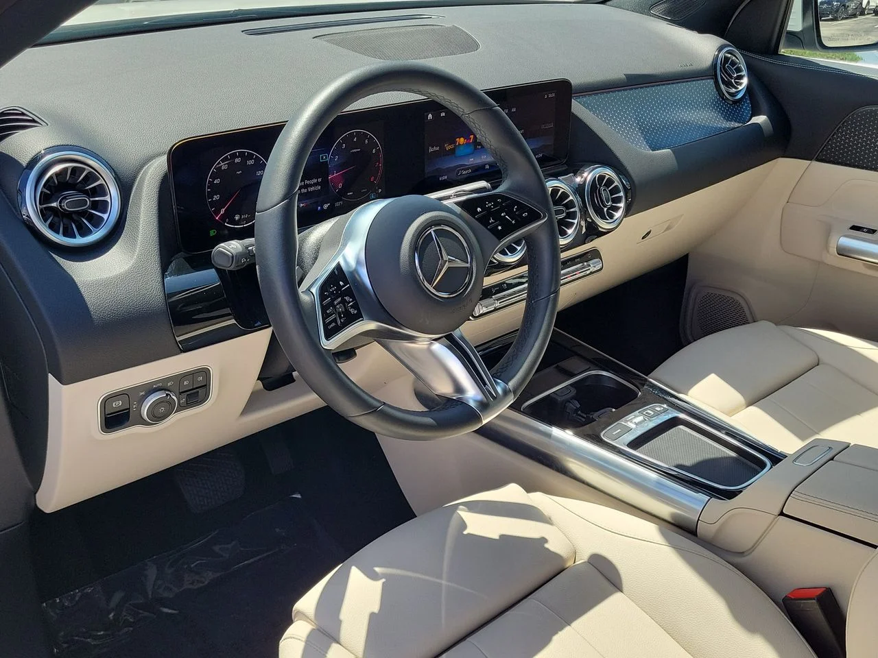 Certified Used 2026 White Mercedes-Benz GLA 250 image 21