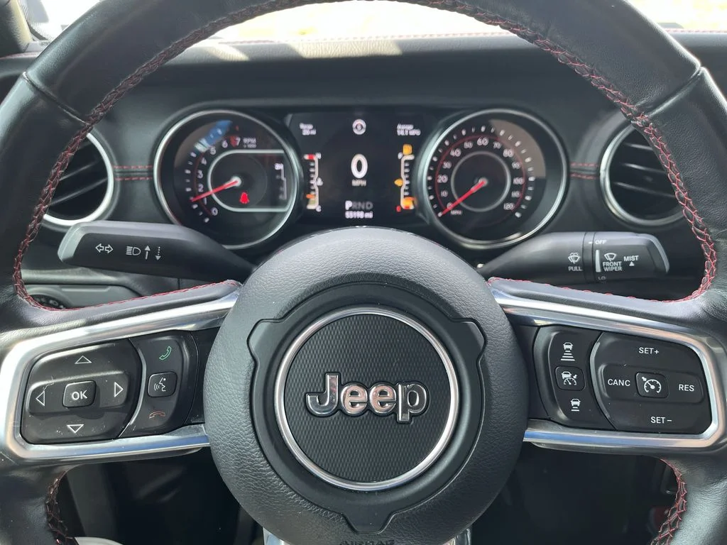 Used 2020 Silver Jeep Rubicon image 14