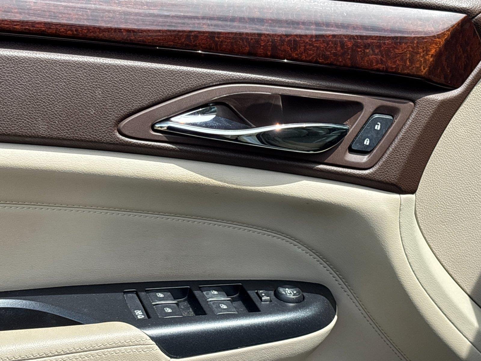 Used 2013 Platinum Ice Tricoat Cadillac Performance Collection image 13