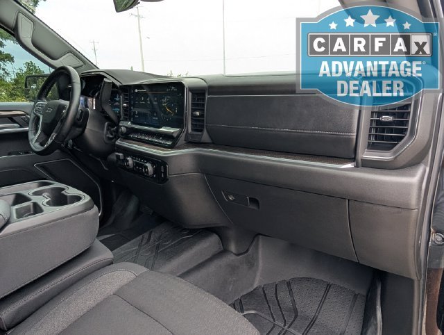 Used 2025 Black Chevrolet RST image 22