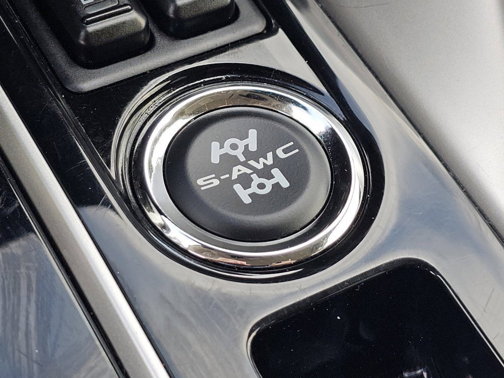 Used 2025 Alloy Silver Metallic Mitsubishi SE image 9