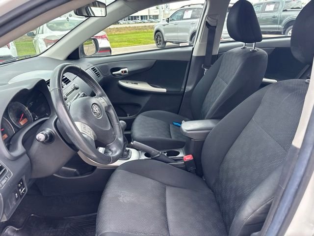 Used 2010 White Toyota S image 13