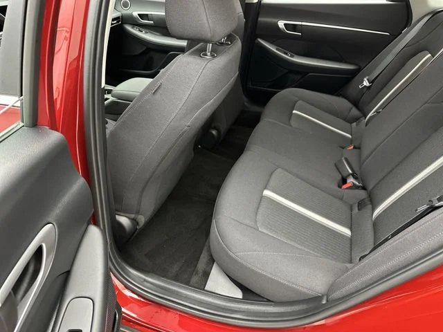 Used 2025 Red Hyundai SE image 21