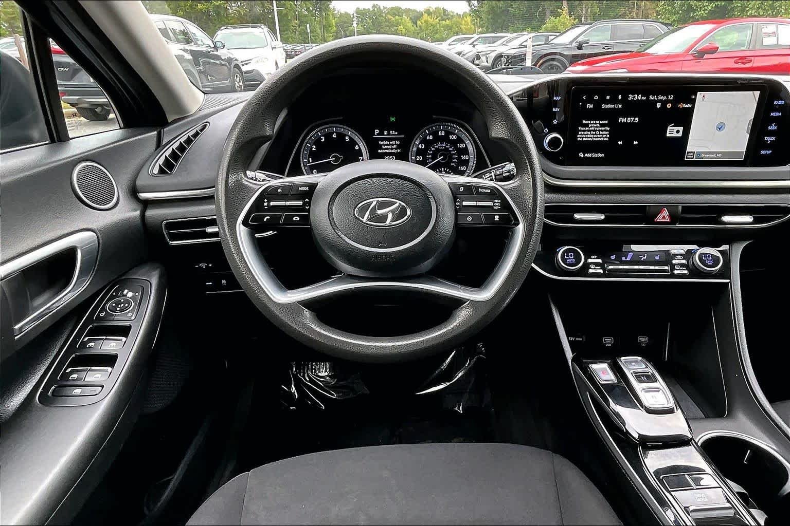 Used 2023 Onyx Black Hyundai SEL image 6