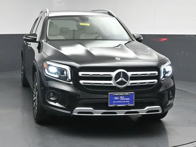 Certified Used 2023 Midnight Black Mercedes-Benz GLB 250 image 2
