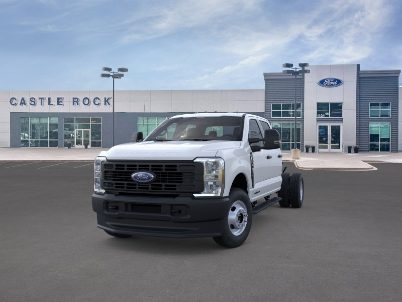 New 2025 Oxford White Ford F-350® XL image 2