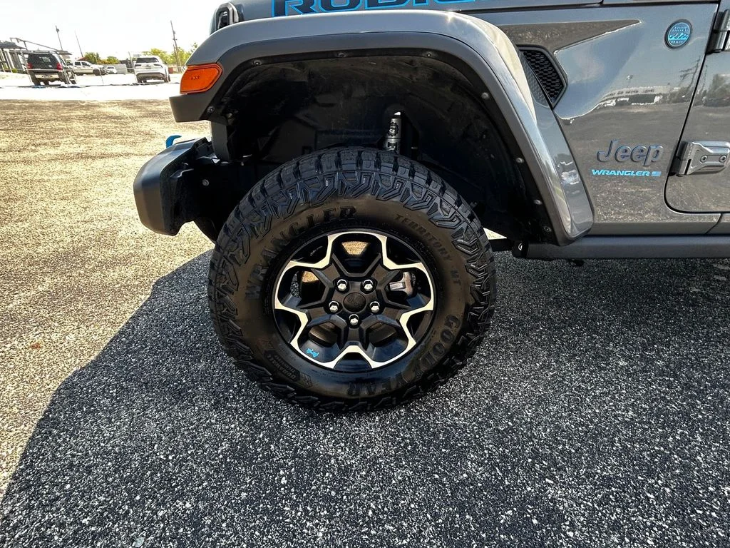 Used 2023 Gray Jeep Rubicon 4xe image 38