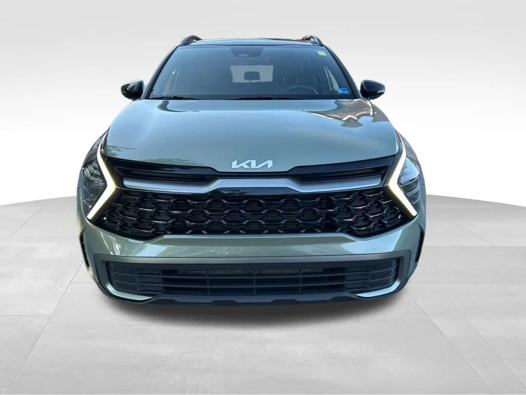 Used 2024 Green Kia X-Line image 9