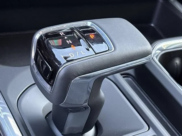 2026 GMC Sierra 1500 SLT - Photo 19