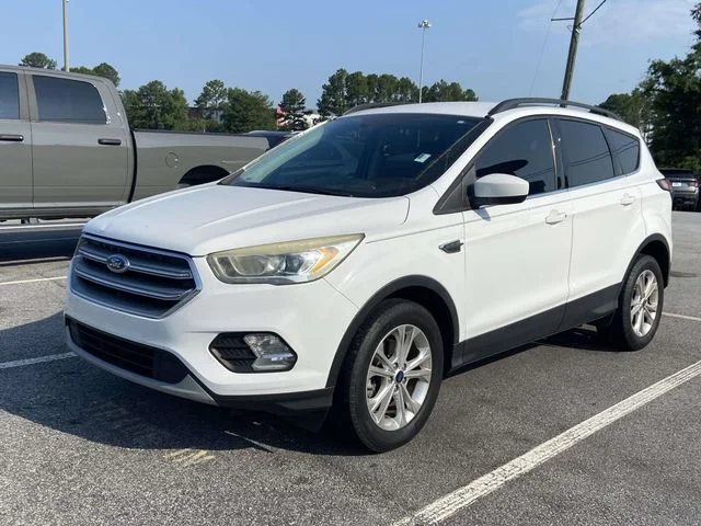 Used 2017 White Ford SE image 3