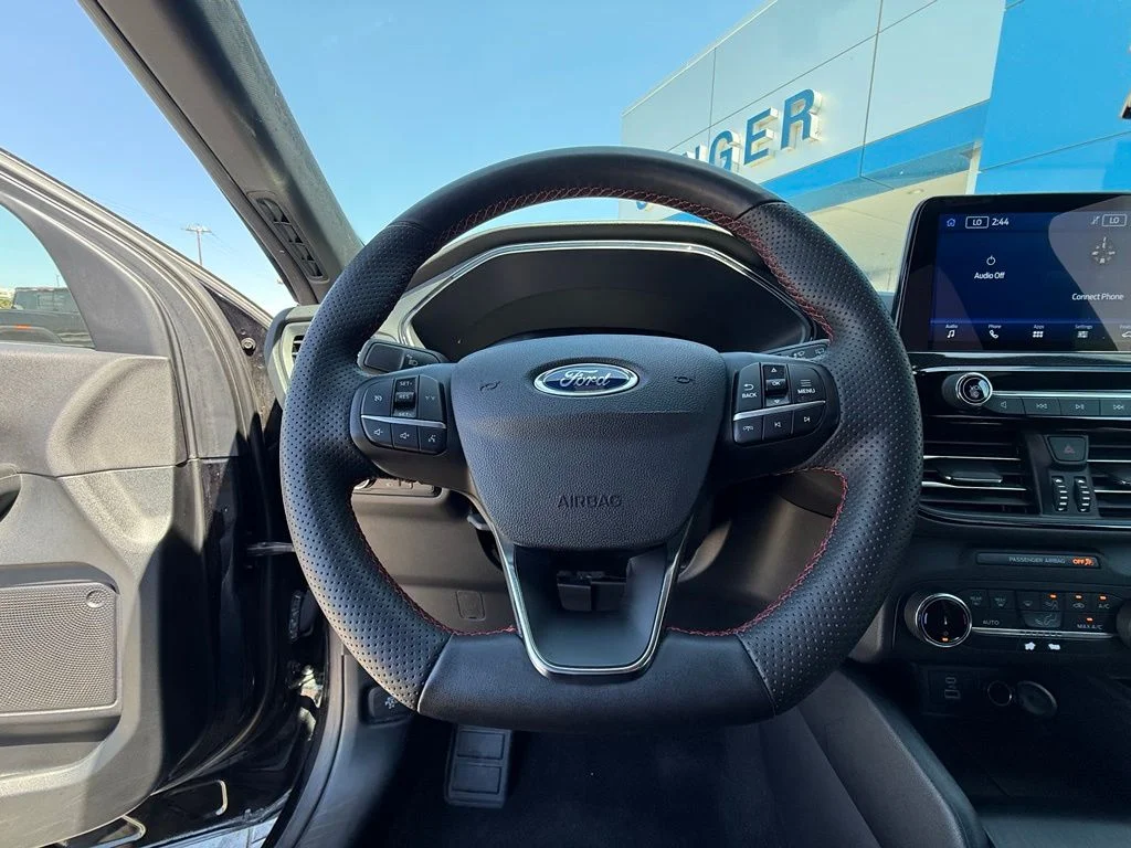 Used 2023 Black Ford ST-Line image 19