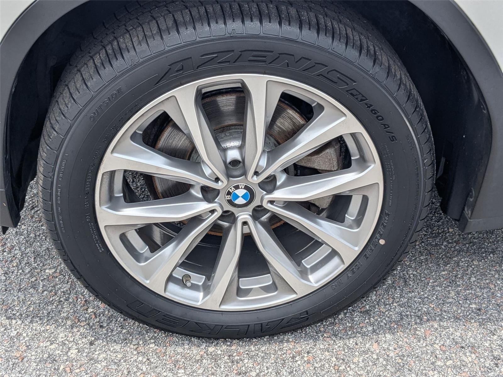 Used 2019 Mineral White Metallic BMW xDrive30i image 10