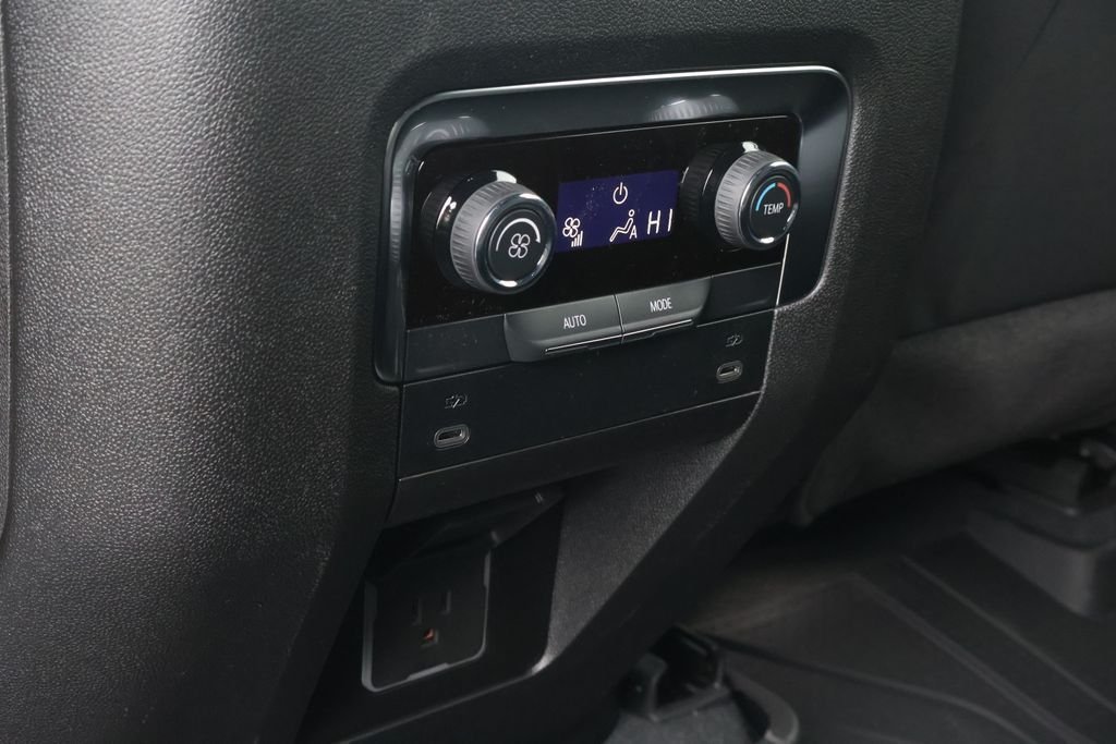 2026 Chevrolet Suburban LS - Photo 35