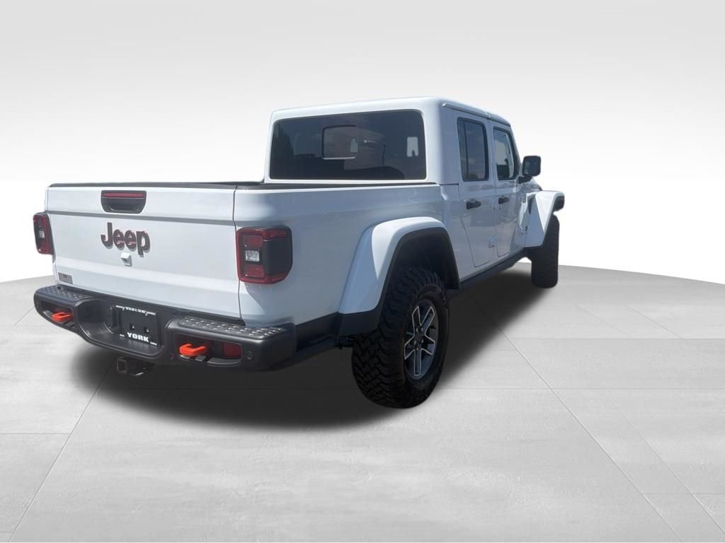 New 2026 Bright White Clear-Coat Exterior Paint Jeep Mojave X image 6