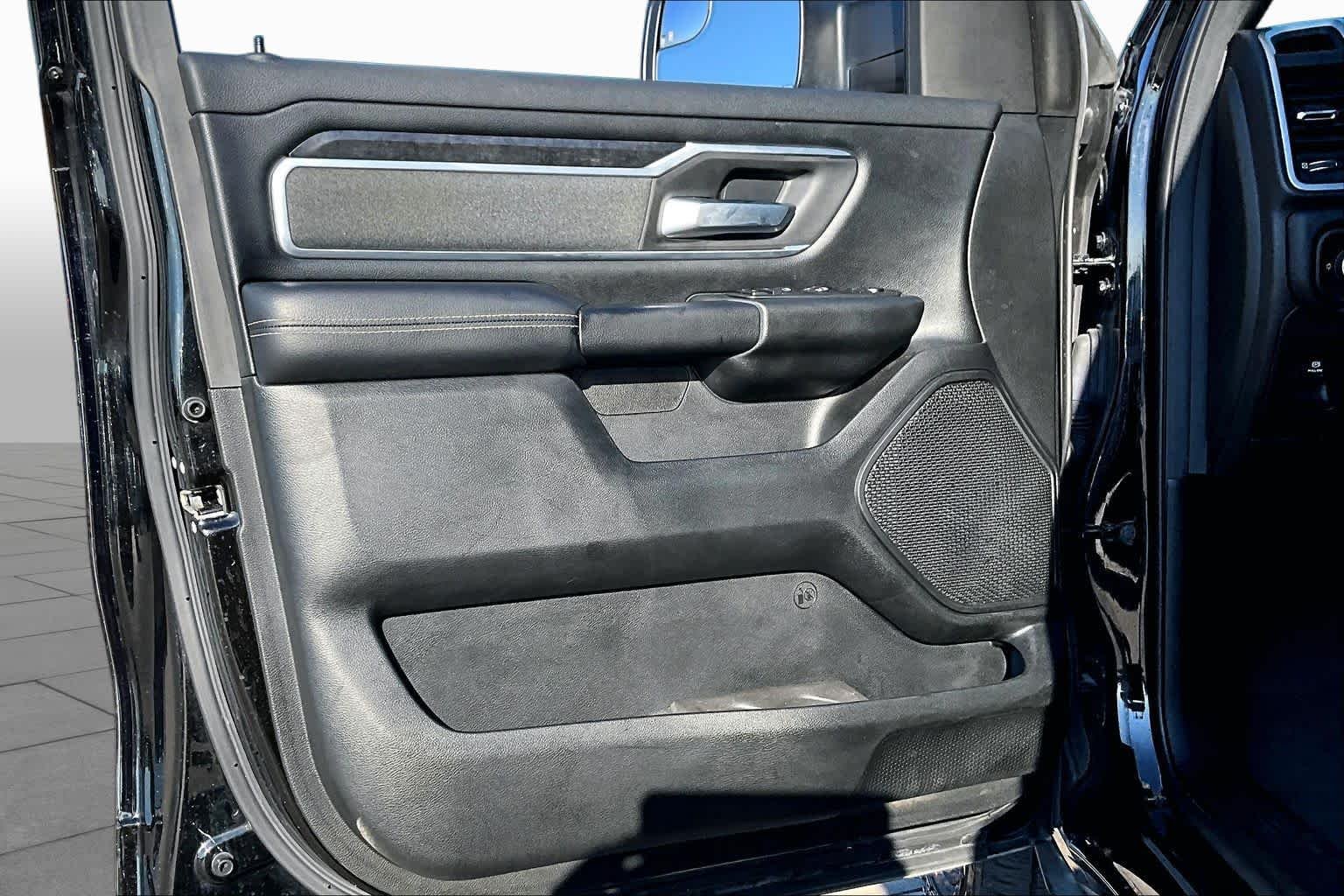 Used 2019 Diamond Black Crystal Pearlcoat Ram Big Horn/Lone Star image 22
