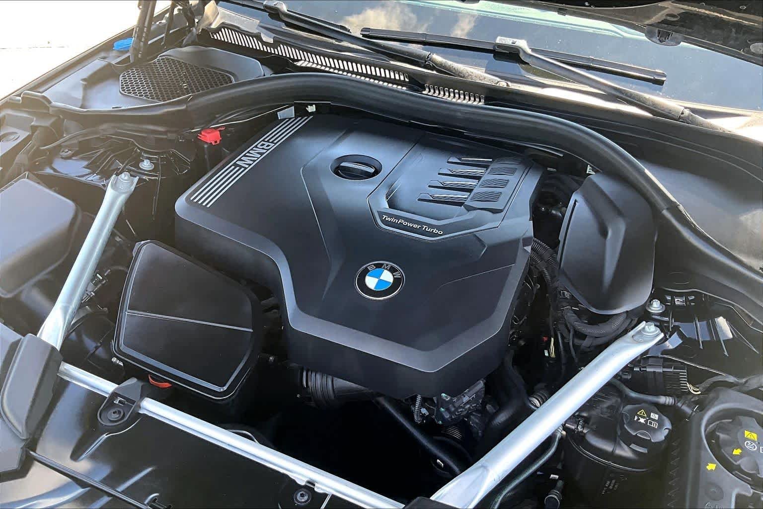 Used 2023 Jet Black BMW 530i image 31
