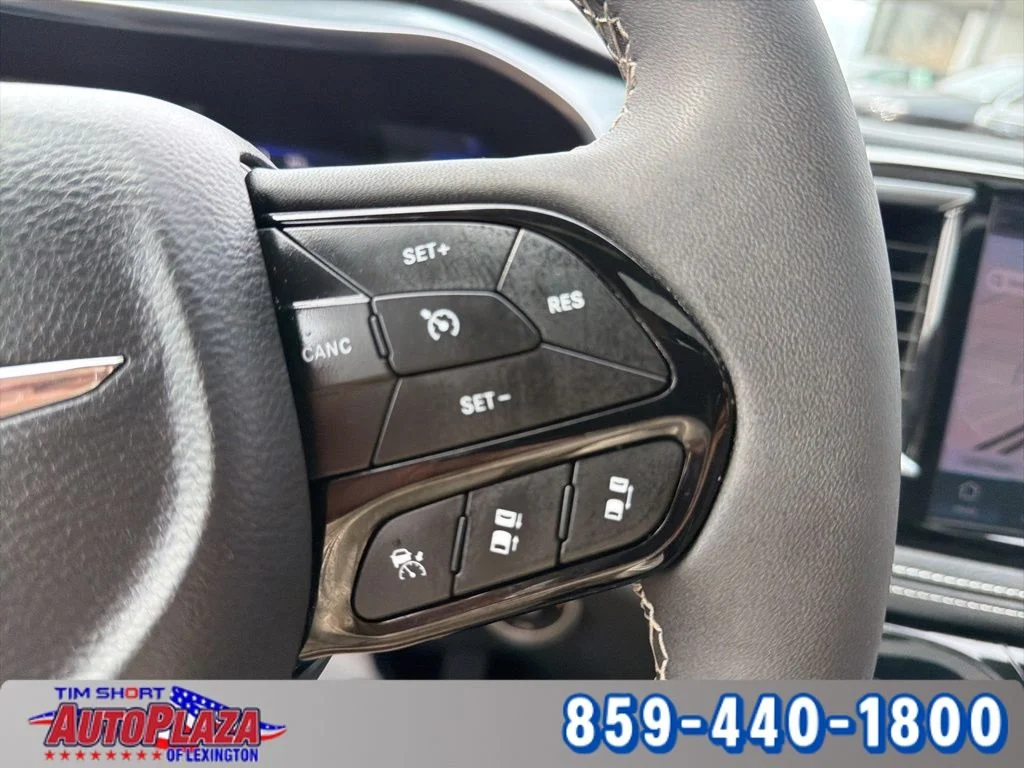 Used 2025 Black Chrysler Limited image 12