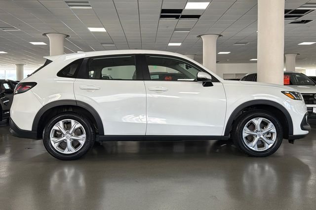 Certified Used 2024 Platinum White Pearl Honda LX image 3
