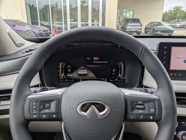 New 2027 Black INFINITI LUXE image 32