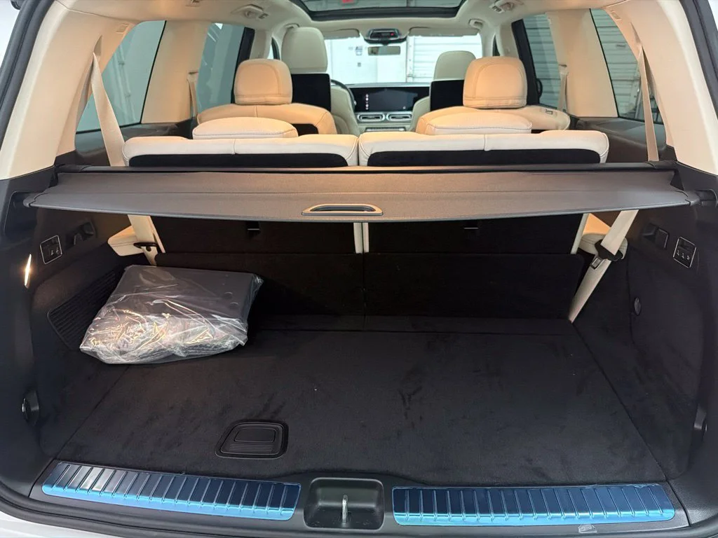 New 2027 White Mercedes-Benz GLS 450 image 28