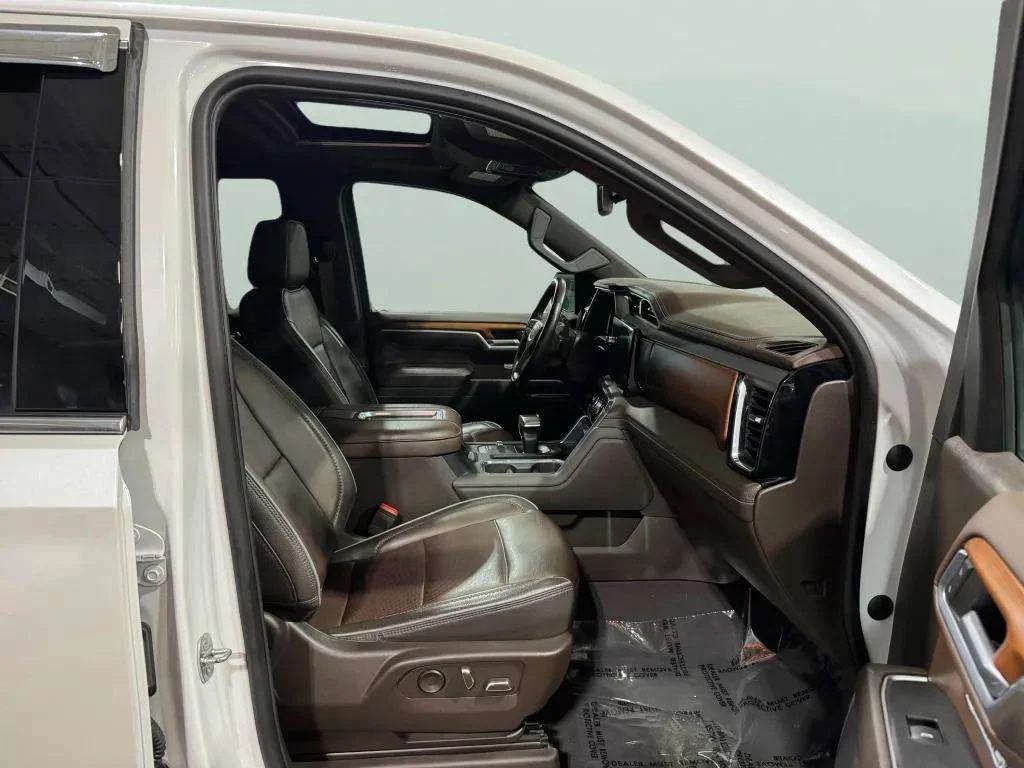 Certified Used 2022 White Frost Tricoat GMC Denali image 29