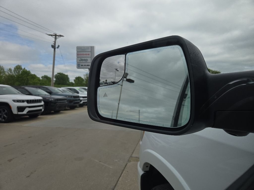 New 2026 Ivory White Tri-Coat Pearl-Coat Exterior Paint RAM Laramie image 38