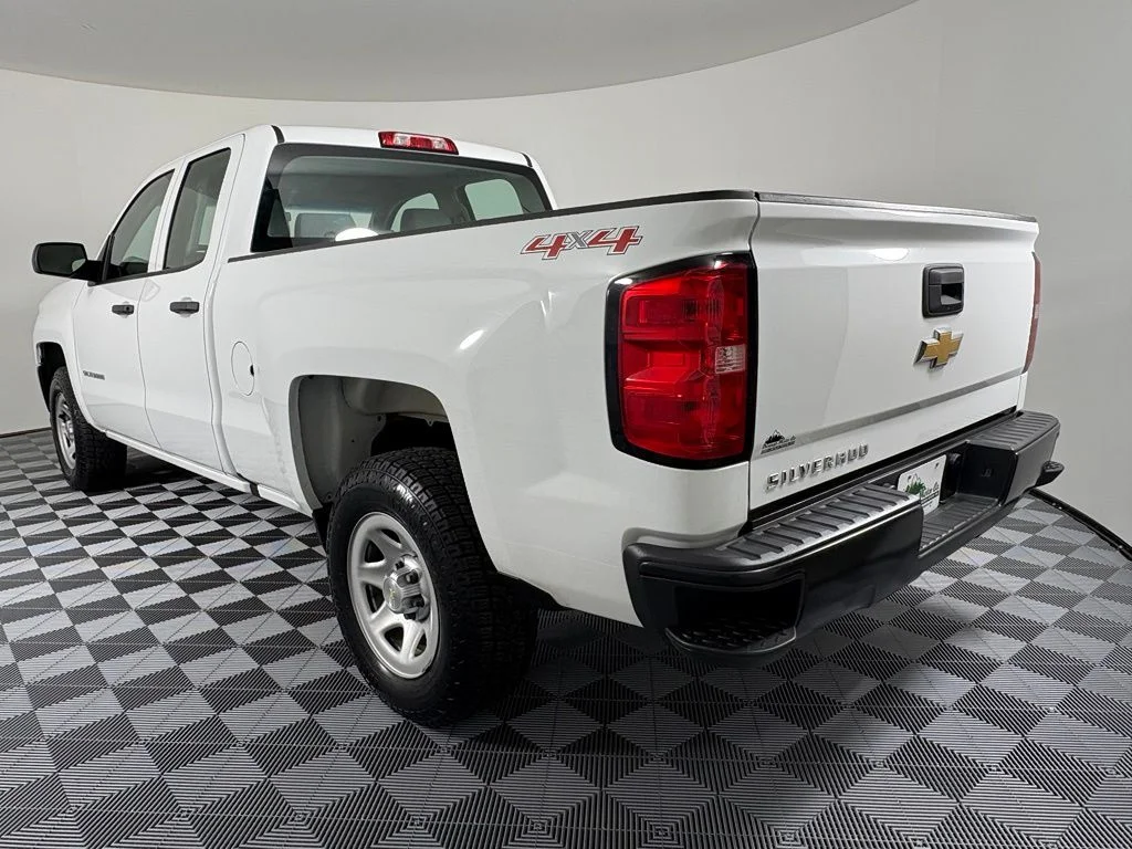 Used 2017 White Chevrolet WT image 11