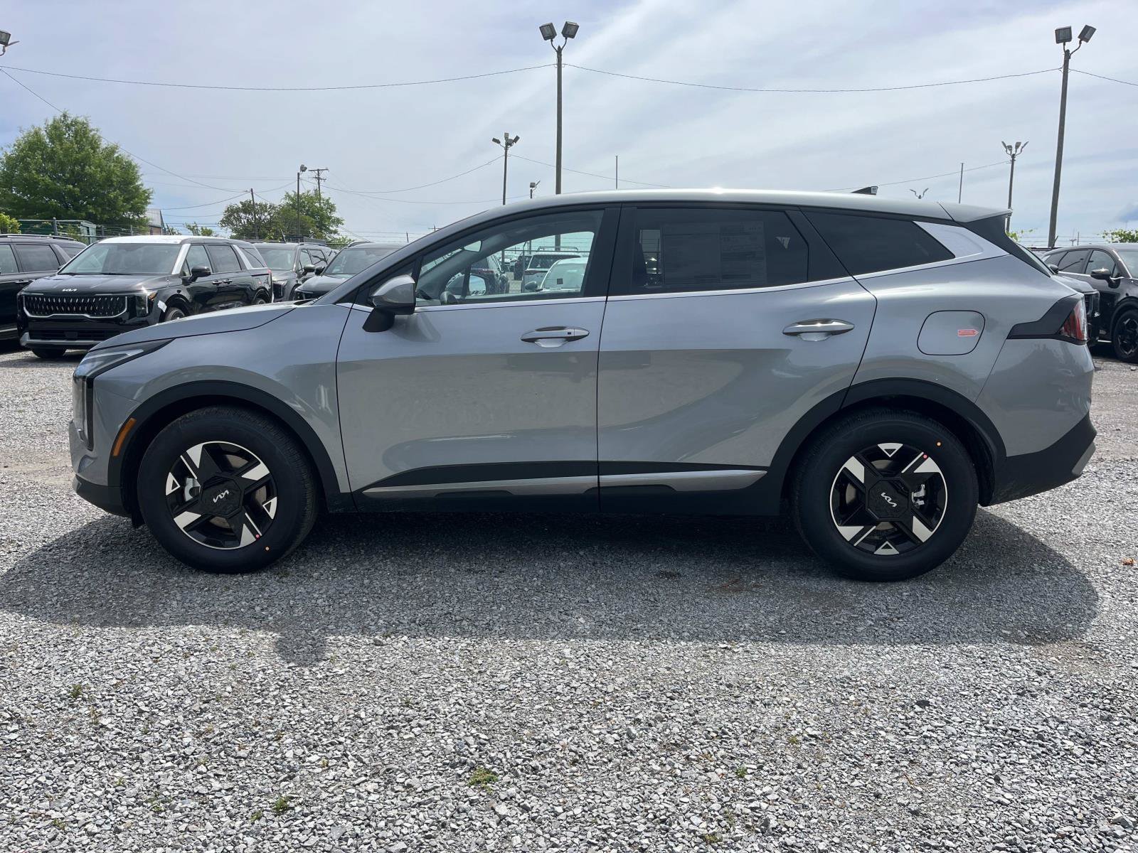 New 2026 Steel Gray Kia LX image 4