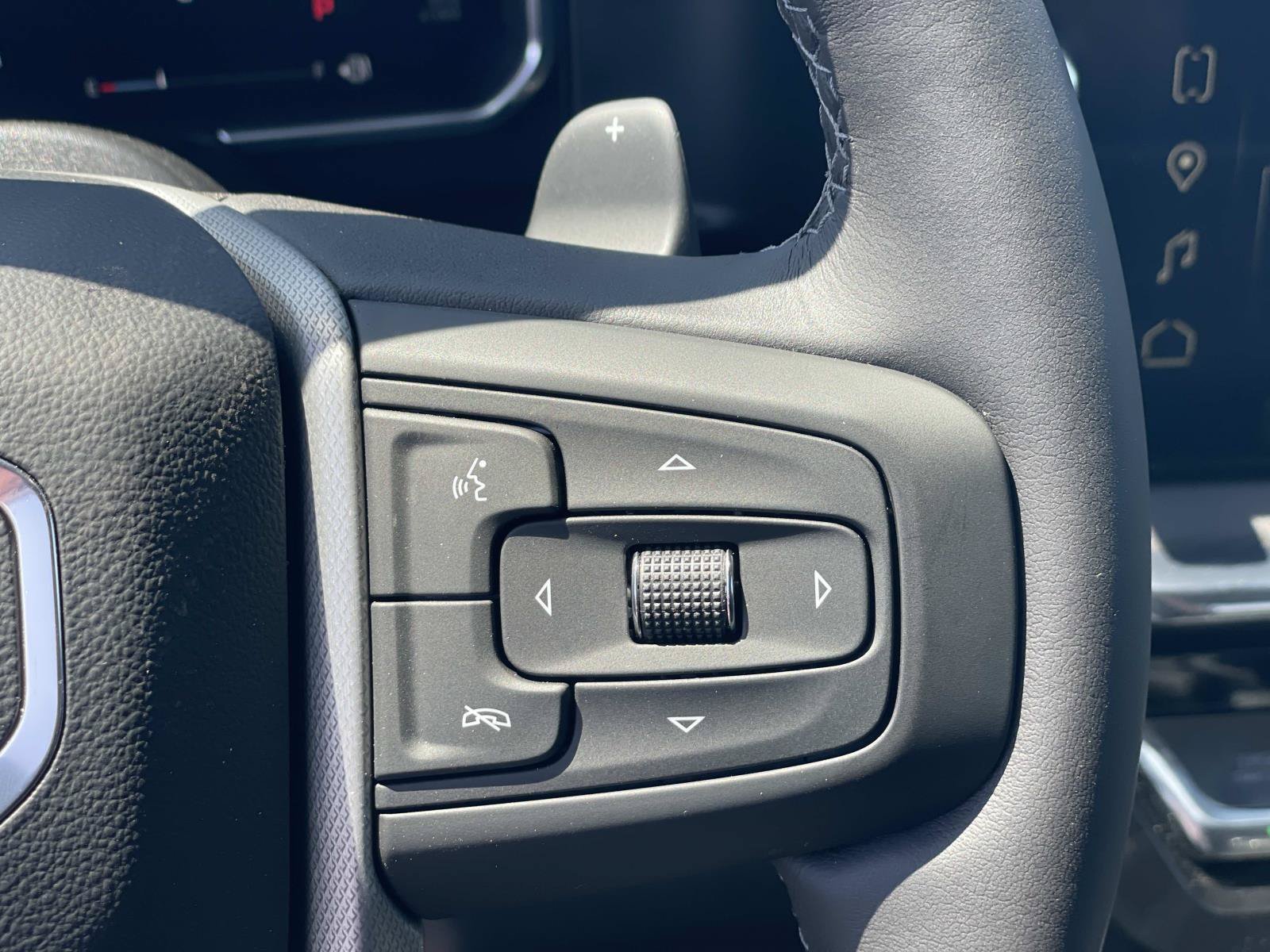New 2026 Glacier White Tricoat GMC Denali image 10