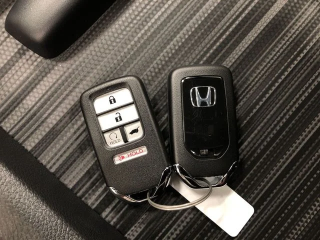 Certified Used 2019 Lunar Silver Metallic Honda Sport image 10