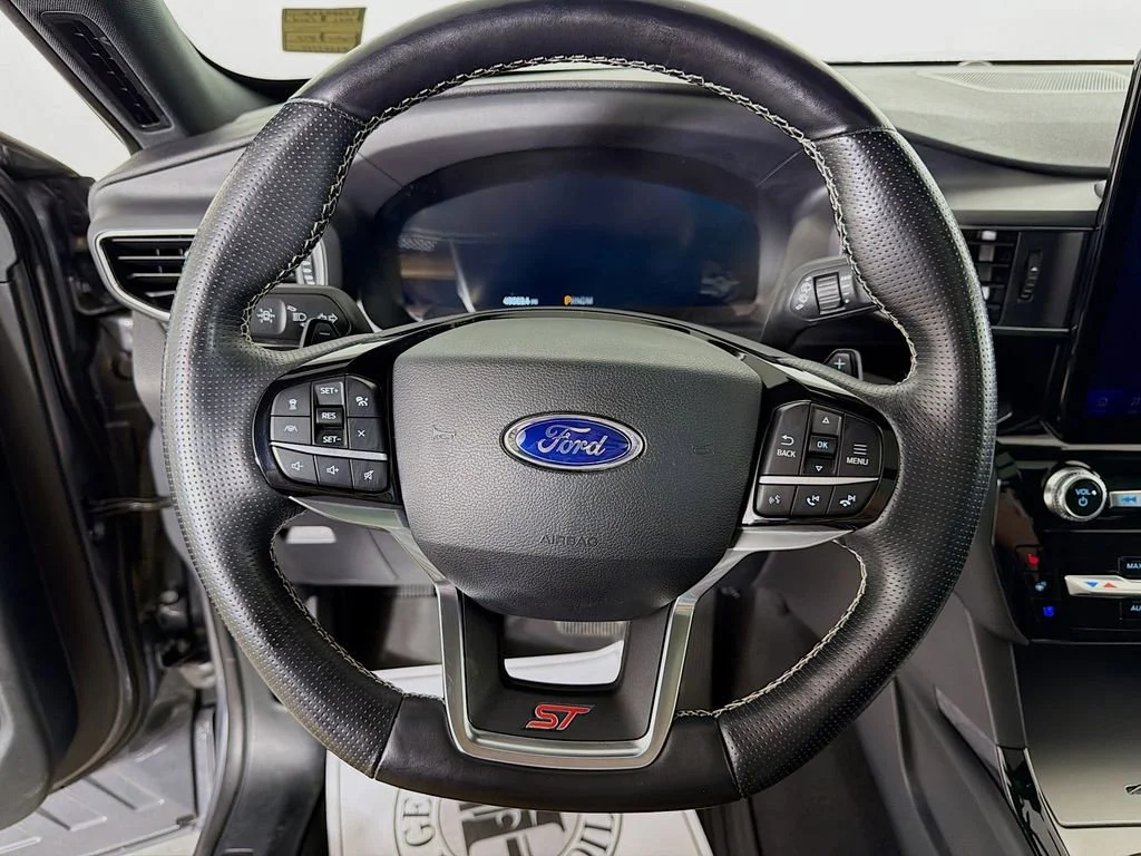 Used 2021 Gray Ford ST image 13