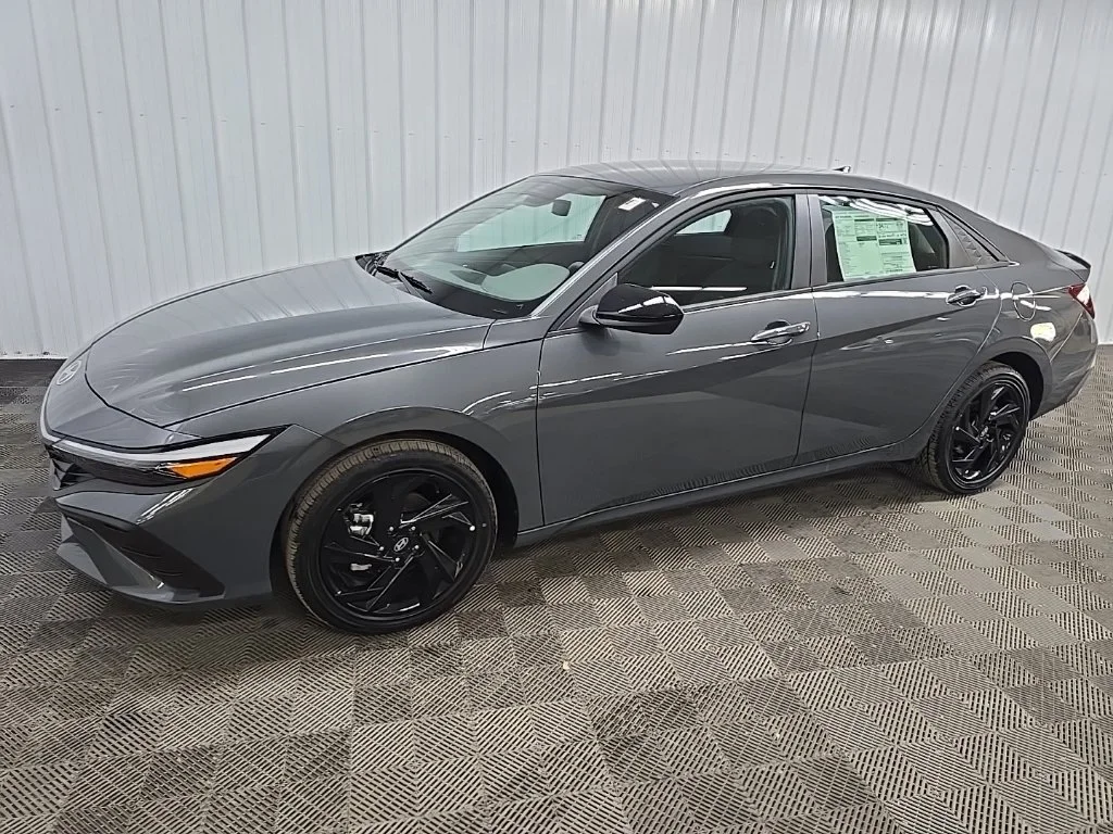 New 2026 Gray Hyundai SEL Sport image 6