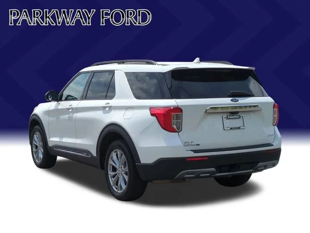 Used 2023 White Ford XLT image 3