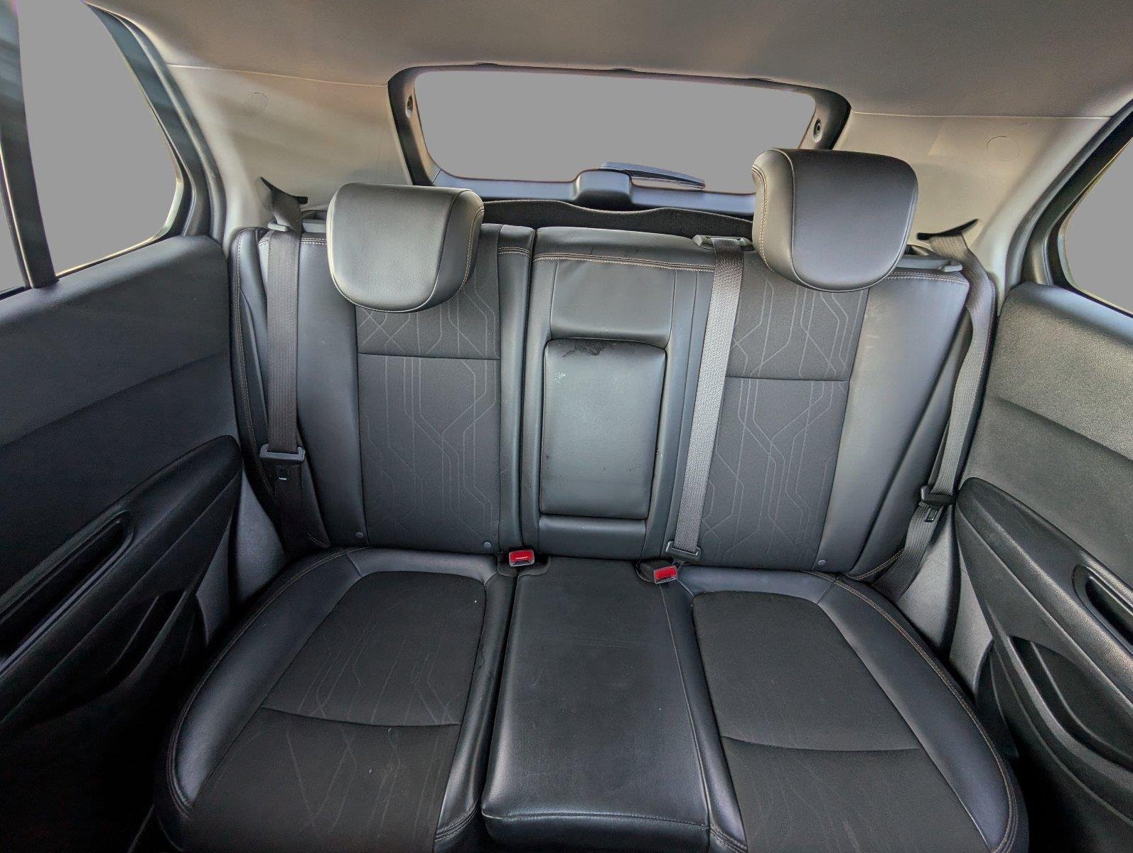 Used 2022 MOSAIC BLACK METALLIC Chevrolet LT image 30